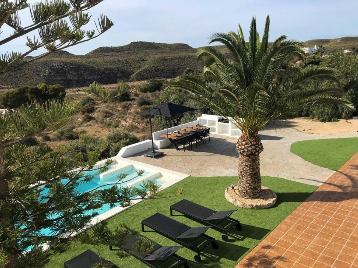 Los Palmitos Agua Amarga  Exterior photo